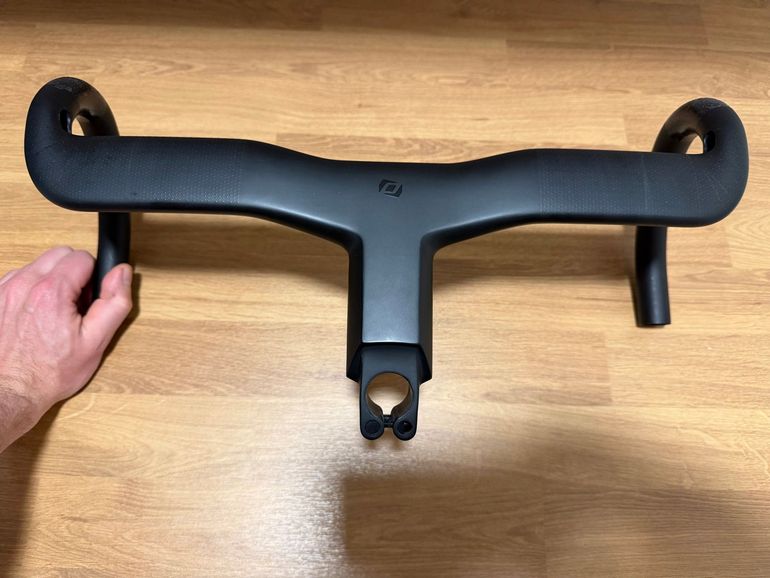 Used Syncros Creston Ic SL Aero Cockpit 2026 bike — image 1 of 5