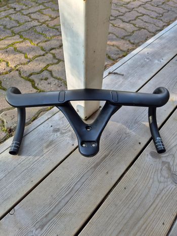 Used Cervelo HB14 42cm handlebar and ST-C035-100 stem 2024 bike