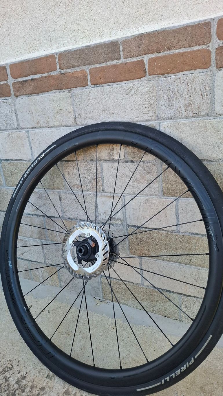 Used Specialized CLX 32 Carbon Clincher Wheel 2020 bike, ,  — image 2 of 9