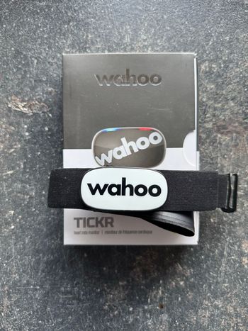 Used Wahoo ELEMNT ROAM GPS Bike Computer 2022 bike — image 3 of 6