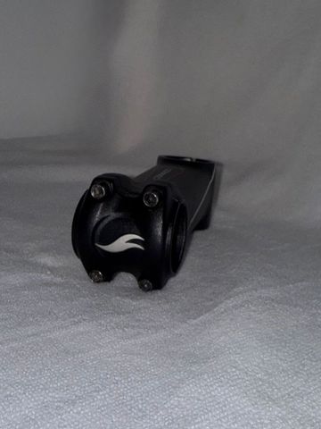 Used Giant Connect 100mm Stem Cockpit