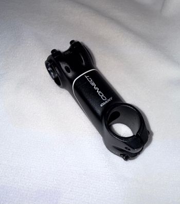 Used Giant Connect 100mm Stem bike — image 2 of 7