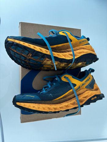 Used Altra Olympus 4 Trail Running Shoes bike — image 2 of 7