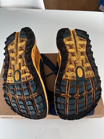 Used Altra Olympus 4 Trail Running Shoes bike — image 6 of 7