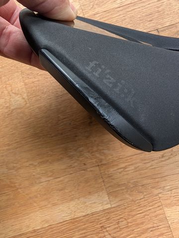 Used Fizik Aliante R1 Open Saddle Black Regular bike — image 4 of 4