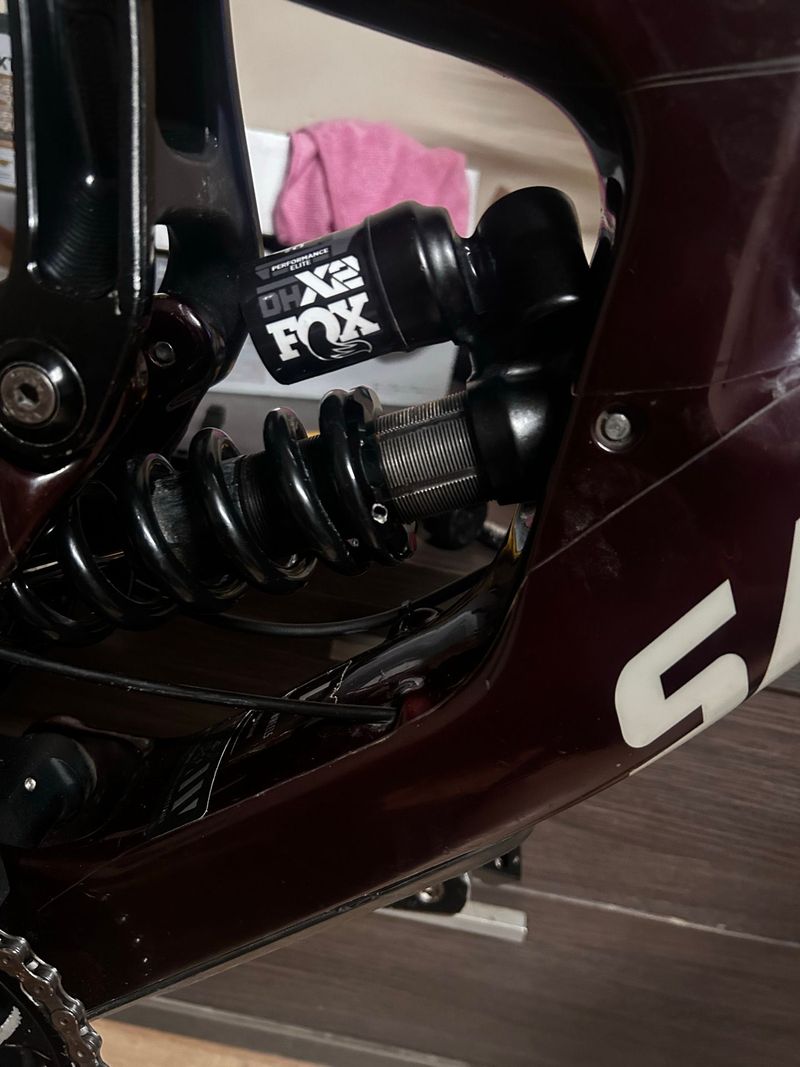 Used Fox DHX2 Performance Élite 250x75 2024 Rear Suspension