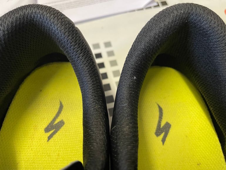 Used Specialized Torch 1.0 Road Shoes bike — image 6 of 7