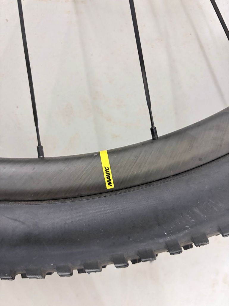 Used Mavic cross country top spec carbon With sram XX1 Casette 2024 bike — image 4 of 9