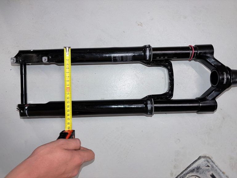 Used Rock Shox rockshock SID SL ultimate Top spec 100MM travel 29' inch 115x10 Axle 2024 bike — image 5 of 6