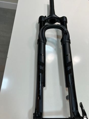 Used Fox 32 SC 100 mm Float Performance Air Grip 3-Modes 2023 bike — image 12 of 12