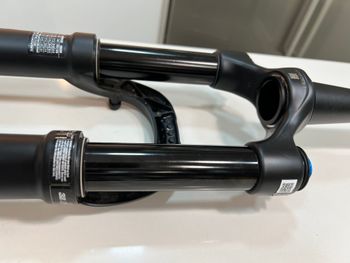 Used Fox 32 SC 100 mm Float Performance Air Grip 3-Modes 2023 bike — image 2 of 12