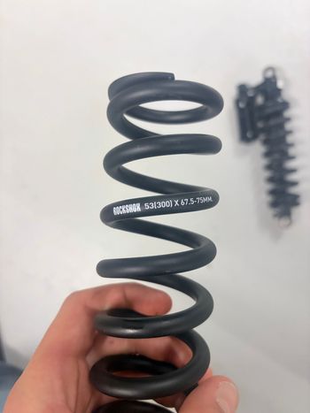 Used Rock Shox Rockshock Super deluxe 250X75 Coil 400lbs and 300 LBS 2023 bike — image 4 of 5