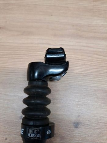 Used Post Modern Gefederte Sattelstütze 27,2mm bike — image 3 of 3