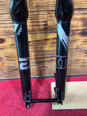 Used Ext ERA V2 2025 bike — image 2 of 5