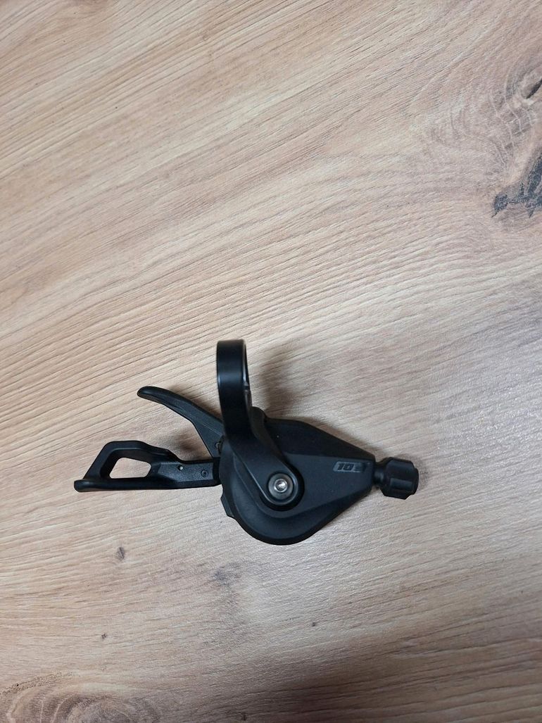 Used Shimano SL-M4100 bike — image 2 of 4
