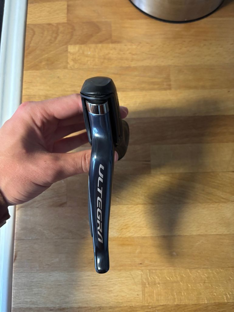 Used Shimano di2 ST-R8050 Shifters bike — image 2 of 3