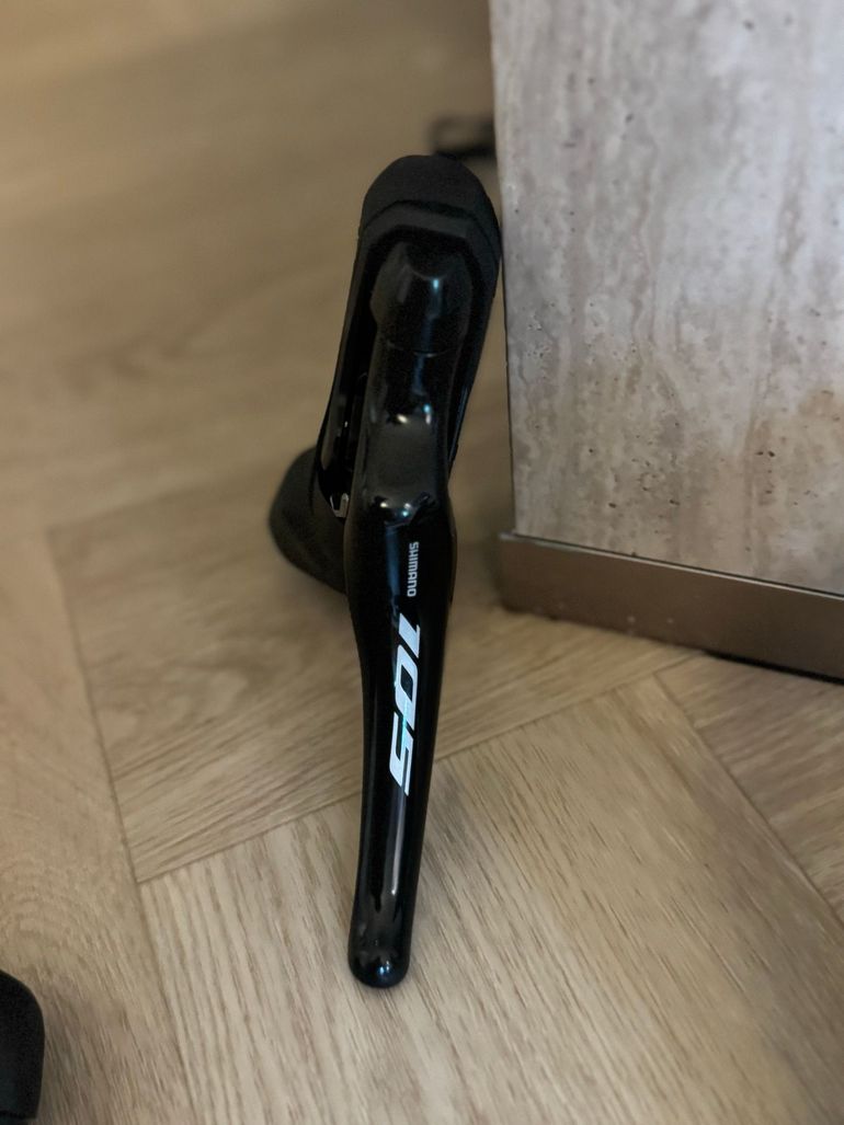 Used Shimano 105 R7100 12-speed Groupset Parts 2024 bike — image 5 of 10