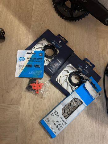 Used Shimano 105 R7100 12-speed Groupset Parts 2024 bike — image 10 of 10