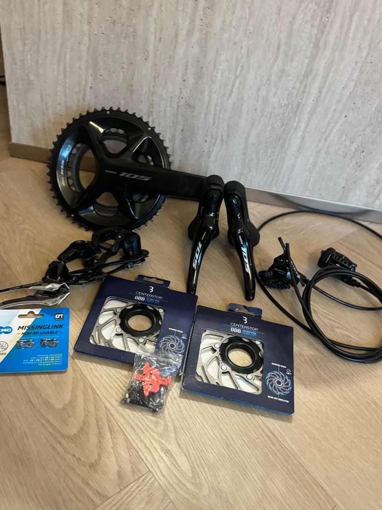 Used Shimano 105 R7100 12-speed Groupset Parts 2024 bike — image 1 of 10