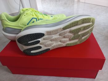 Used New Balance 1080 v15 2026 bike — image 4 of 6