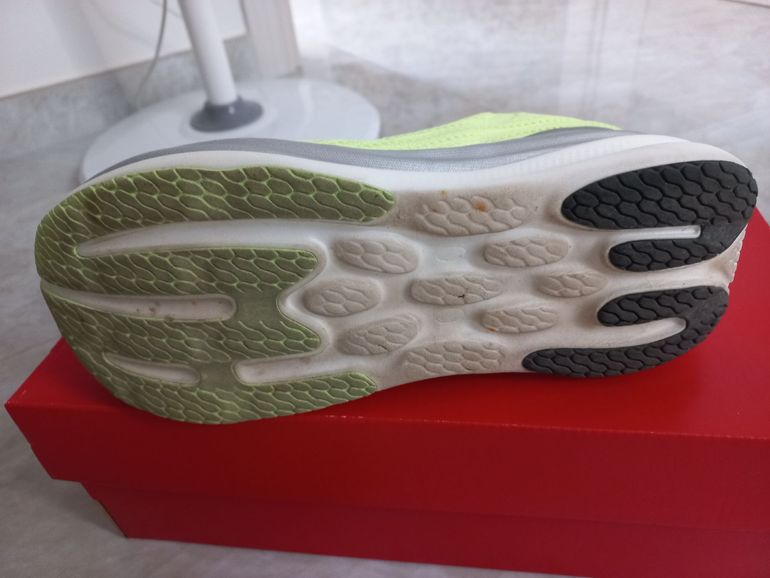 Used New Balance 1080 v15 2026 bike — image 6 of 6