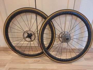 Brugt Bontrager Aeolus Pro 3 TLR Disc Road Wheel 2023 Wheels
