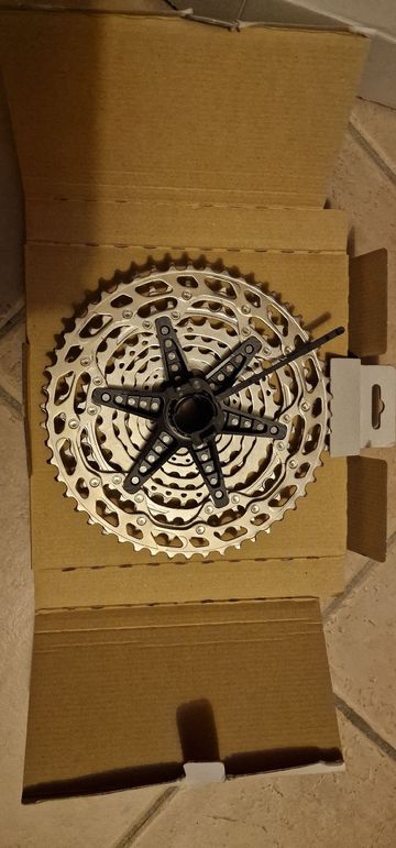 Shimano Cassette 12v 2026 bike usato — immagine 4 di 4