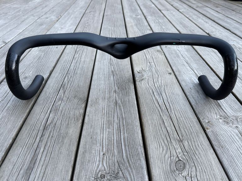Used Bianchi Integrated Aero Handlebar Oltre RC/PRO 120x440mm bike — image 2 of 3