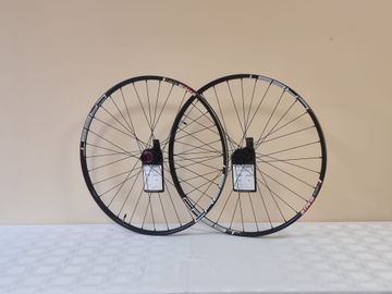 Brugt Stans Notubes Crest MK3 29" 15x110 and 12x148 Boost SRAM XD Wheelset Wheels