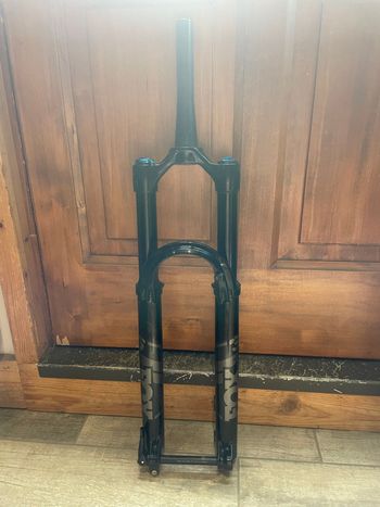 Used Fox 36 Performance Fork 2025 bike — image 2 of 3