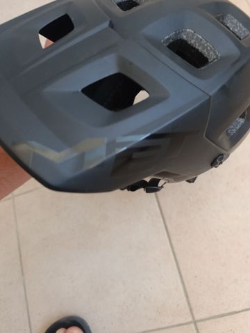 Gebrauchtes MET Terranova MTB Helmet 2025 bike — Bild 4 von 4