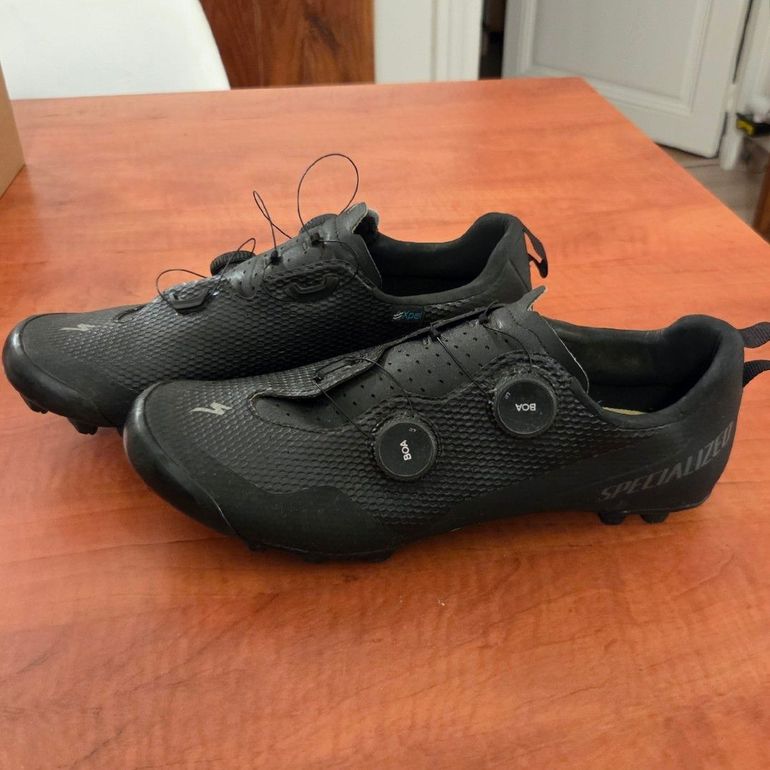 Used Specialized Recon 3.0 MTB Shoes 2026 bike — image 1 of 10