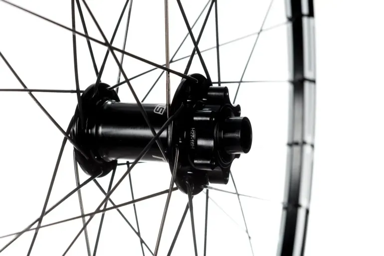 Used Stans Notubes Crest MK3 29" 15x100 and 12x142 SRAM XD Wheelset bike — image 5 of 8