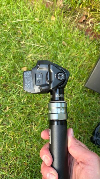 Used RockShox Reverb AXS 31,6mm 150mm 2025 bike — image 5 of 12