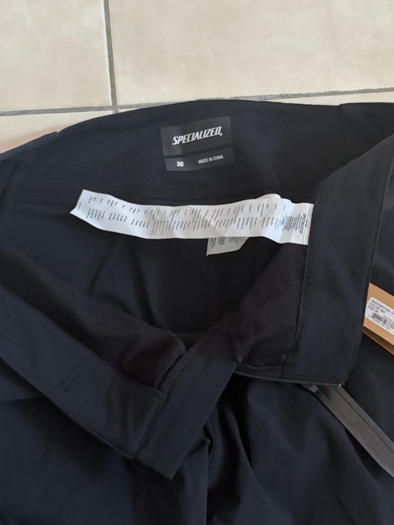 Used Specialized Trail Pants bike — image 8 of 10