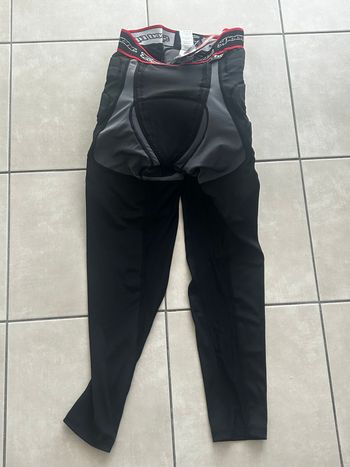 Used Troy Lee Designs Pantalon de protections VTT bike — image 2 of 13
