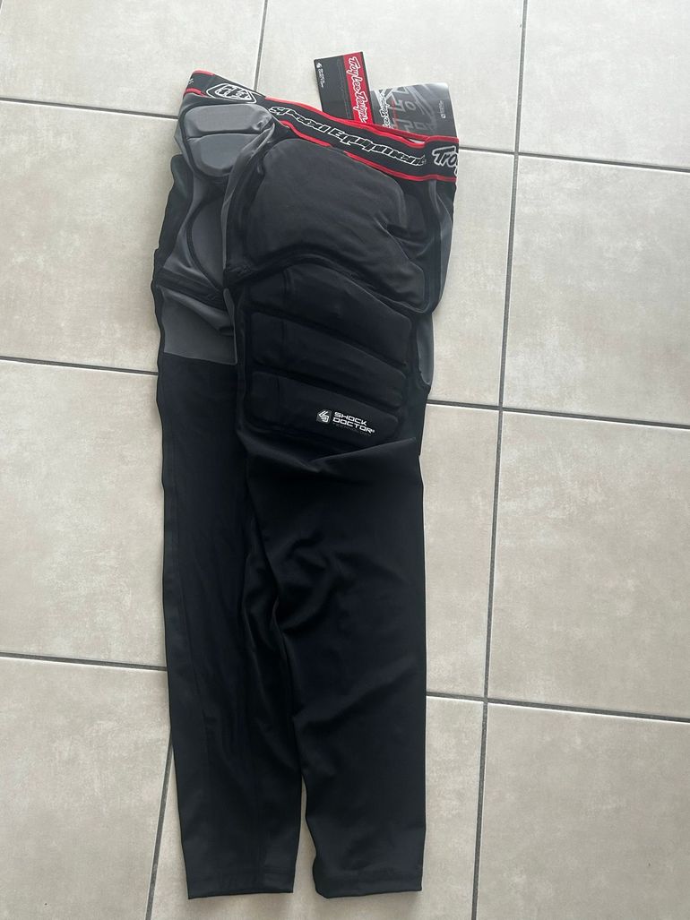 Used Troy Lee Designs Pantalon de protections VTT bike — image 1 of 13