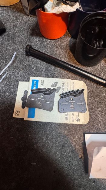 Used Shimano N03A-RF Disc Brake Pads bike — image 2 of 2
