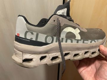 Gebrauchtes On Running Cloudmonster 3 Running Shoes