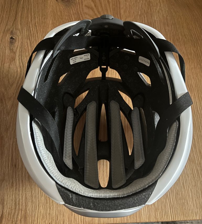 Used Giro Syntax 2024 bike — image 2 of 3