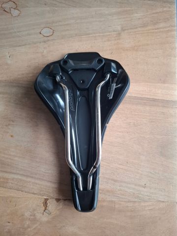 Used Prologo Scratch M5 Saddle bike — image 2 of 2