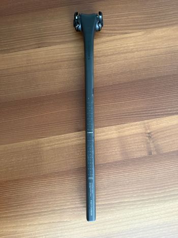 Used S-Works Tarmac SL8 Seatpost 0mm Offset bike — image 2 of 2