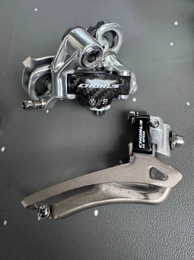 Used Campagnolo Chorus 10-speed Groupset 2002 bike — image 3 of 12