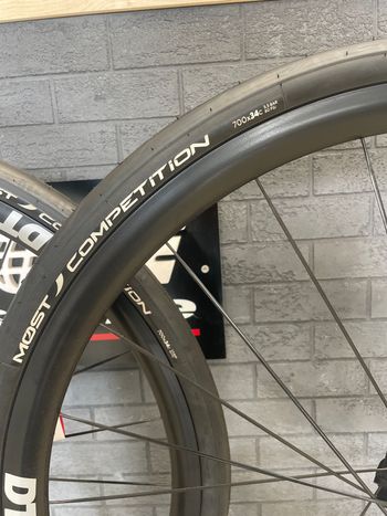 Brugt Dt Swiss RD1800 Disc Road 2026 bike — billede 5 af 5