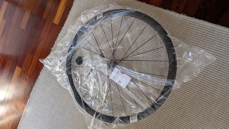 Used Dt Swiss A1800 Spline 30 700C Disc Wheelset bike — image 4 of 5