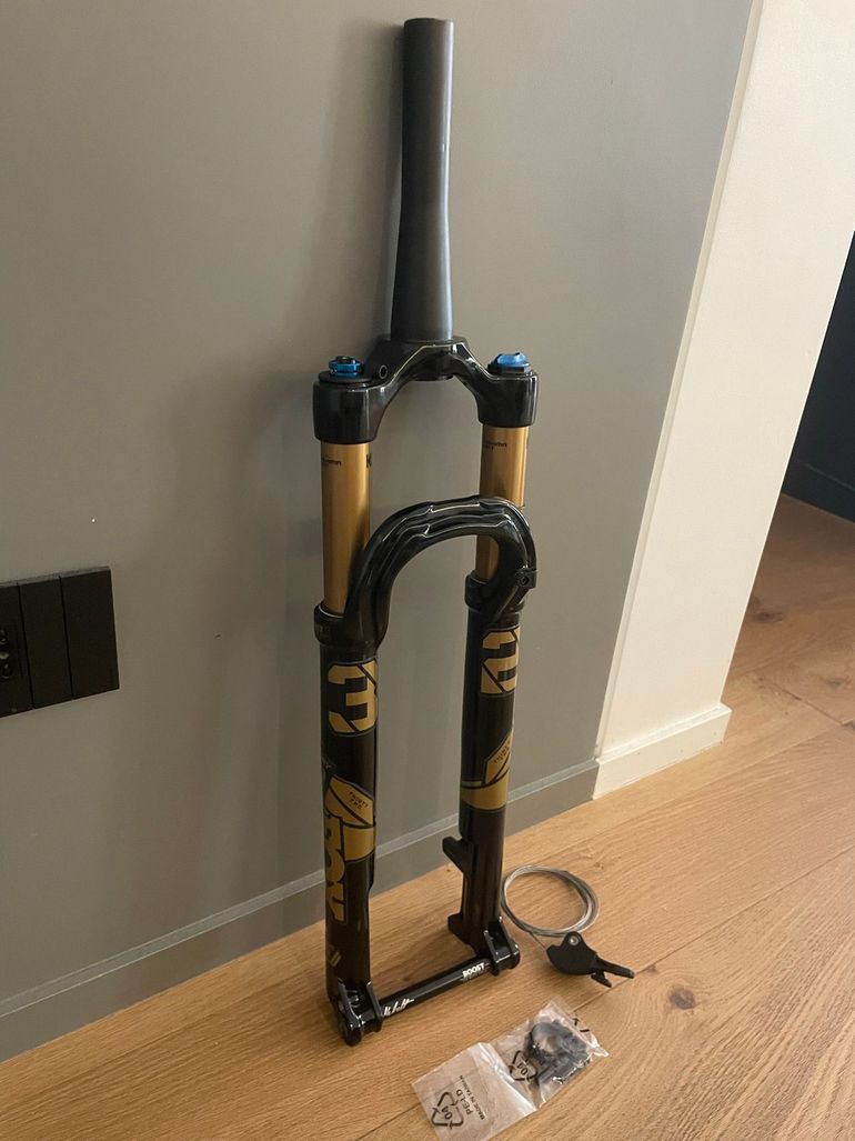 Used Fox 32 Kashima Factory Fork  bike, ,  — image 5 of 20