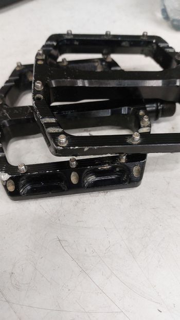 Used loose riders SB One Pedals Enduro/Downhill 2022 bike — image 4 of 6