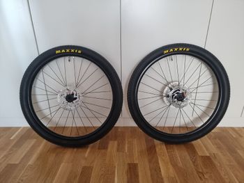Used Orbea 29 inch wheels with Maxxis Ikon, 12 speed cassette and brake rotors bike — image 2 of 6