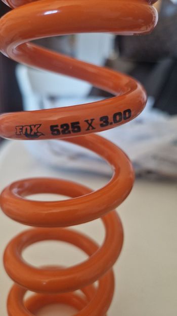 Used Fox Racing SLS Coil Spring 525lb x 3.00 2026 bike — image 2 of 2