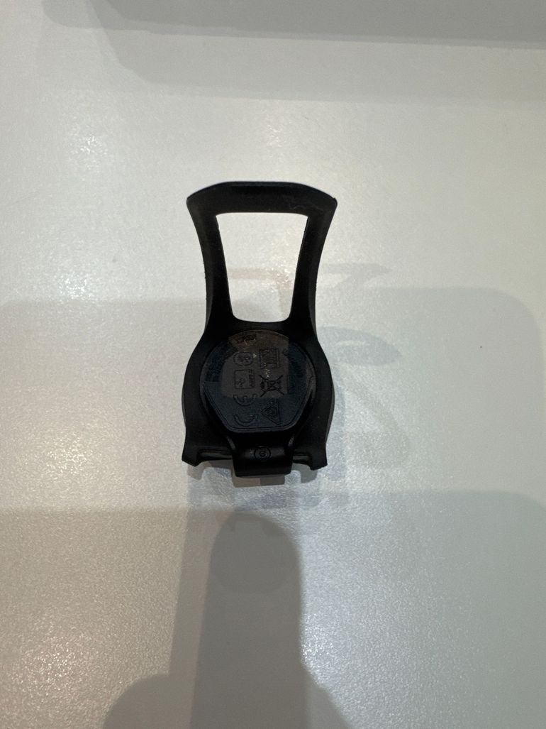 Used Garmin Speed Sensor 2 2022 bike — image 4 of 4